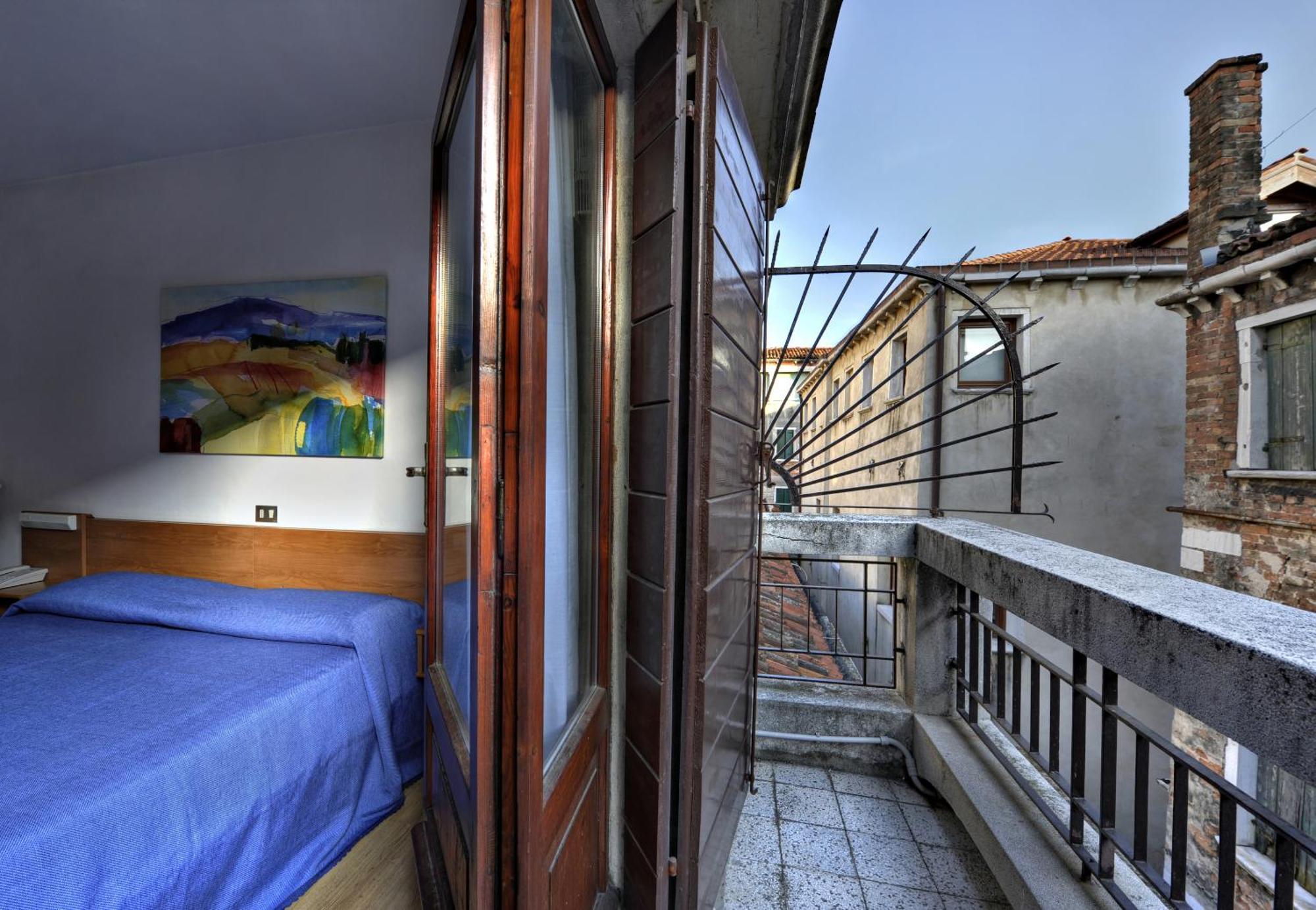 Hotel Caprera Wenecja Zewnętrze zdjęcie